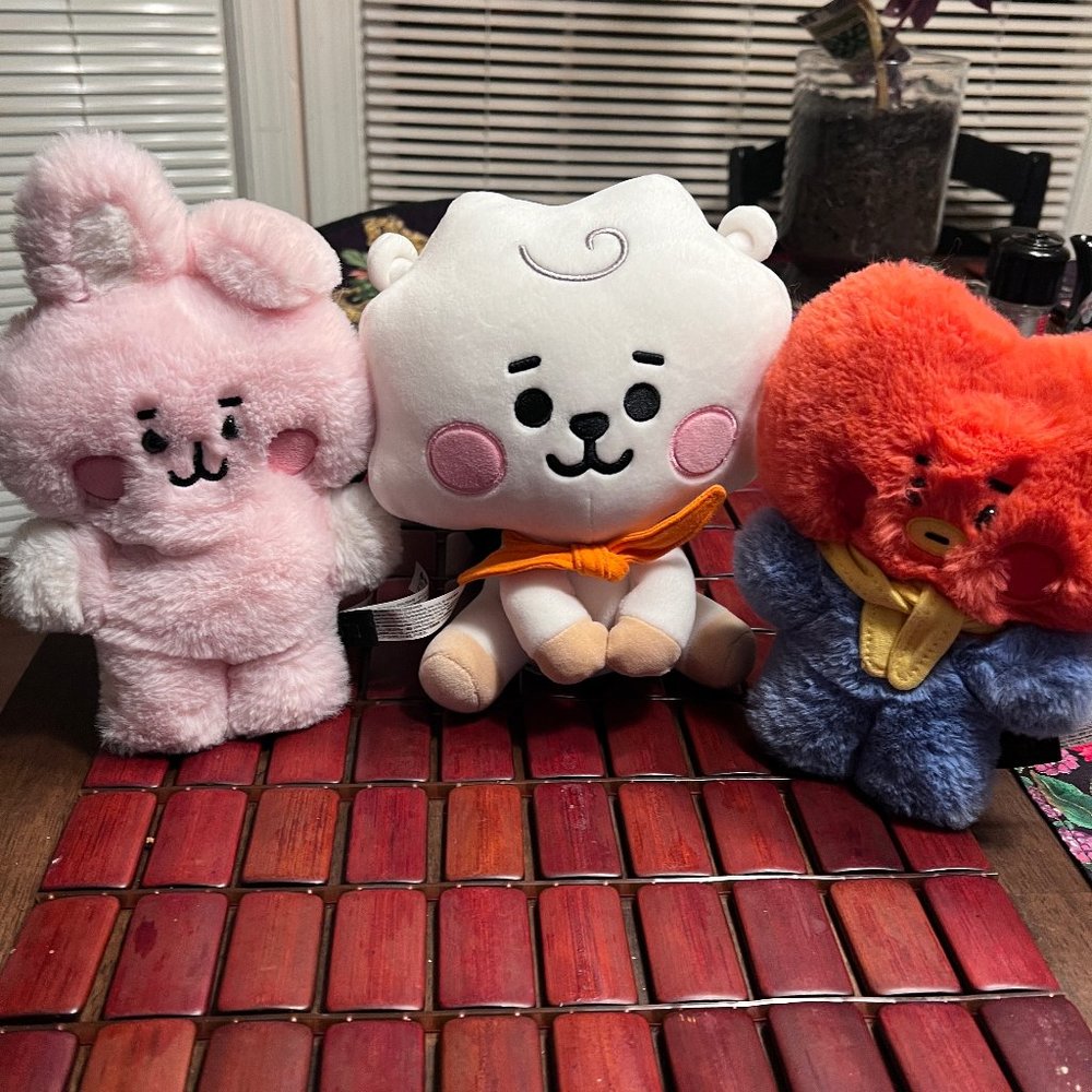 BT21 Characters 💗 Plush Collectible Friends 💜 3 Super Cute Plush Lot 🐰